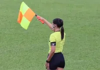 Árbitra é agredida com soco no rosto durante jogo e comove com relato