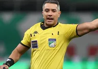 Árbitro de Bahia x Botafogo acumula polêmicas no futebol brasileiro; veja o histórico imagem