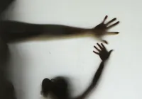 Assédio: professor envia mensagens com teor sexual a aluna de 15 anos imagem