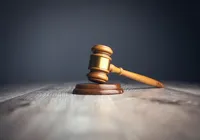Juiz suspeito de não trabalhar é punido com afastamento do trabalho imagem