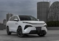 BYD Atto 8 tem preço revelado no Brasil: confira o valor do SUV de luxo imagem