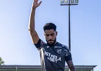 Bahia ou Ceará? Lateral emprestado analisa retorno ao Tricolor em 2026 imagem