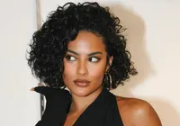 Bella Campos divulga perfume com ‘cheiro de cocô’ e agita web imagem