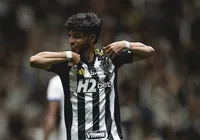 Biel aplica 'lei do ex' no Bahia após "incômodo" com Ceni; relembre imagem
