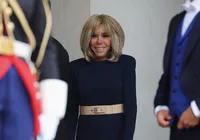 Boato transfóbico contra Brigitte Macron: dez serão julgados por assédio