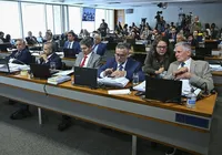 CPMI do INSS ouve ex-procurador-geral e esposa nesta quinta imagem