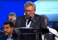 Caetano detona Bolsonaro durante inauguração da fábrica da BYD imagem