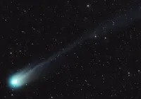 Cometa mais antigo que o Sistema Solar passa próximo ao Sol em outubro imagem