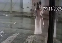 Criança de 4 anos é atropelada junto com a mãe e fica em estado grave