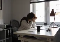 Depressão funcional: o sofrimento invisível que te mantém ativo imagem