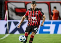 Desfalque: Vitória perde defensor titular para duelo com o Corinthians imagem