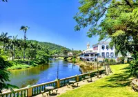 Entre pontes e rios cristalinos: conheça a "Veneza Brasileira"