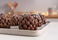 Esse doce de chocolate crocante e saboroso promete virar hit do Natal imagem