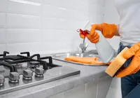 Famoso nas casas brasileiras, produto de limpeza é proibido pela Anvisa imagem