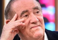 Filha de Renato Aragão processa o pai e cobra dívida caríssima imagem