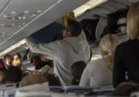 Fim da bagagem de mão? Entenda a nova tarifa de companhias aéreas imagem