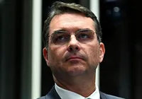 Flávio promete buscar anistia por Bolsonaro no Congresso Nacional imagem