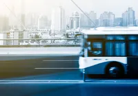 Funkeiro é preso após chamar mulher de “macaca” em ônibus