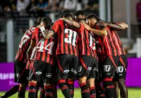 Goleiro do Vitória passa por cirurgia no quadril e inicia reabilitação imagem