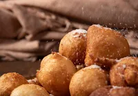 Gostoso e sem fritura: esse bolinho de chuva é ideal para seu lanche