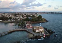 História e fé: Cidade Baixa é essência cultural, histórica e vibrante de Salvador