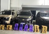 Homens são flagrados com quase 200 kg de drogas em carro de luxo imagem