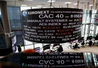 Incerteza global: prata dispara e atinge a maior cotação em 30 anos