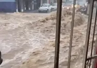 Inmet alerta: mais de 140 cidades da Bahia sob risco de chuvas intensa