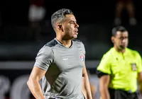 Jair Ventura detalha como ser "ofensivo" jogando com três zagueiros