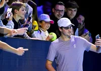 João Fonseca vence de virada na estreia do Masters 1000 de Paris