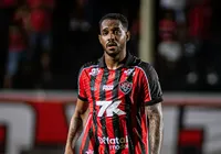 "Jogo da vida" entre Vitória e Santos reúne tabu mais cruel da Série A imagem