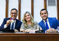 José Eduardo é homenageado com maior honraria da Alba imagem