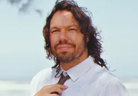 Líder da Maglore declara guerra à pressa digital em novo disco solo imagem