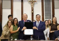 Maior prêmio da Alba é entregue a presidente da UPB em sessão especial imagem