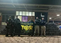 Molho de ervas? PRF apreende 2 toneladas de maconha em carga de macarrão