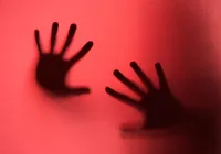 Mulher é presa após tentar incendiar e matar ex-companheira