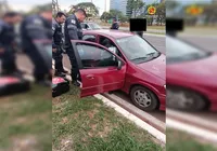 Mulher entra em trabalho de parto e dá à luz em avenida movimentada