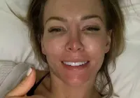 Mulher finge câncer terminal para ganhar silicone do namorado imagem