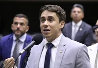 Nikolas Ferreira condena Moraes e faz promessa a Bolsonaro após prisão imagem