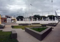 Noite de terror: adolescente e jovem assassinados em praça na Bahia imagem