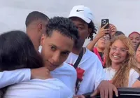 Oruam deixa prisão com festa dos fãs após 69 dias detido imagem