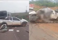 Pai, mãe e filha morrem em acidente entre caminhonete e ônibus na BR