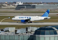 Paralisação do governo faz EUA cancelar 1.500 voos neste domingo