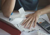 Parcelar dívida em 60x e pagar depois? Entenda nova Lei do Superendividamento imagem