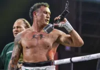Popó passará por cirurgia após confusão em luta contra Wanderlei Silva
