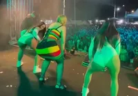 Prefeita baiana rouba a cena ao dançar no palco com banda La Fúria