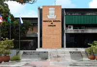 Prefeitura vai distribuir 40 mil pares de tênis novos para alunos imagem