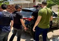 Professor é preso suspeito de assediar alunas em troca de notas imagem