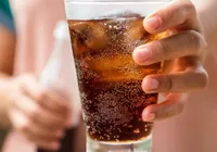 Refrigerantes zero podem elevar risco de gordura no fígado, diz estudo