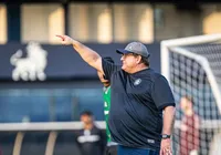 Rei do acesso, ex-Bahia revoluciona clube da Série B e sonha com a elite imagem